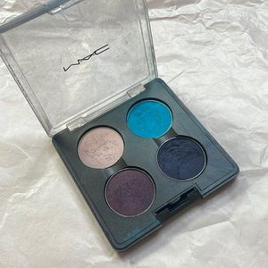 MAC Chromezone 2 x4 Quad Eye Shadow Palette
